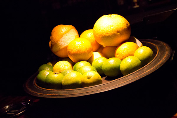 Bowl of citrus fruit.